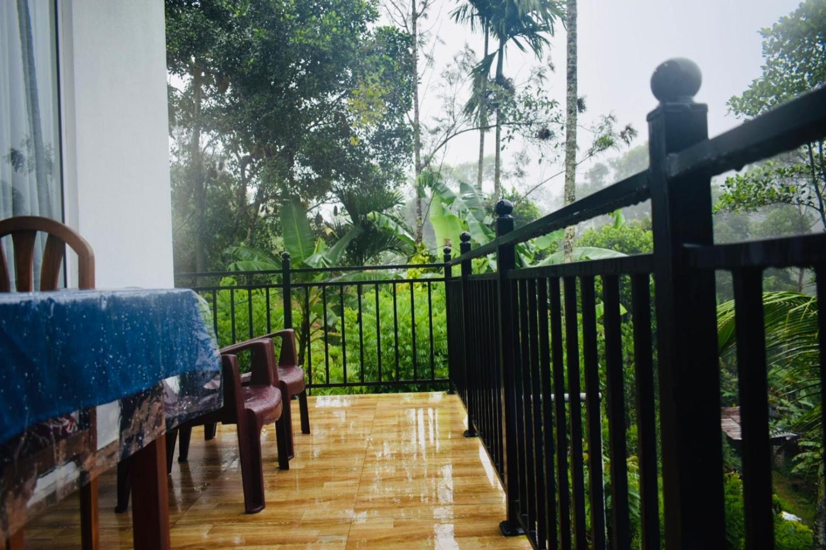 Relax Inn เอลลา ภายนอก รูปภาพ