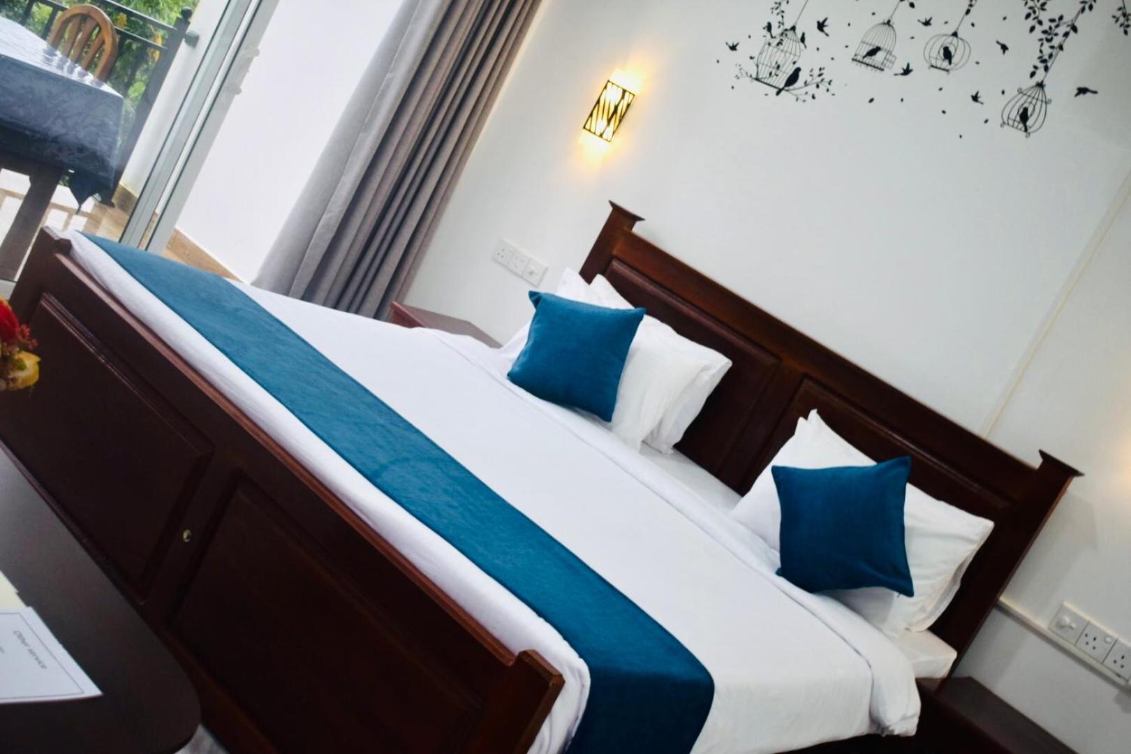 Relax Inn เอลลา ภายนอก รูปภาพ