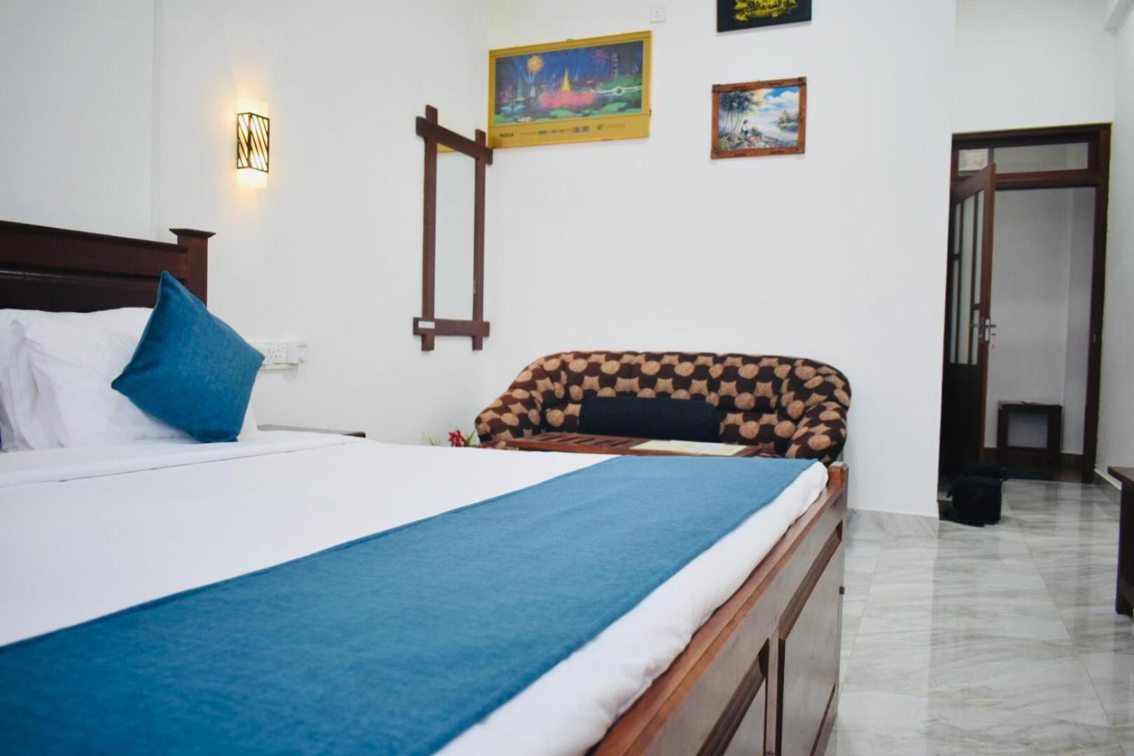 Relax Inn เอลลา ภายนอก รูปภาพ