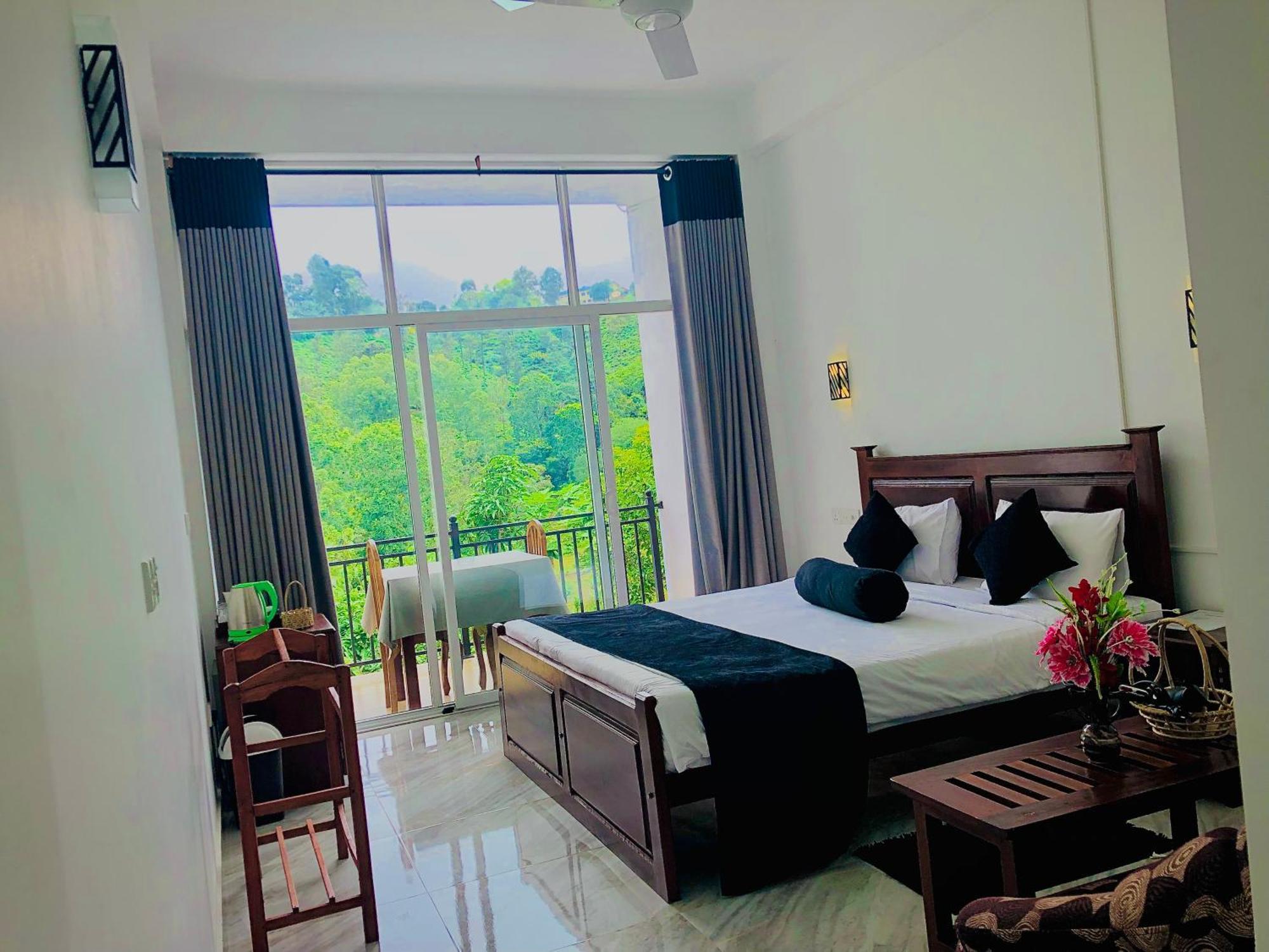 Relax Inn เอลลา ภายนอก รูปภาพ