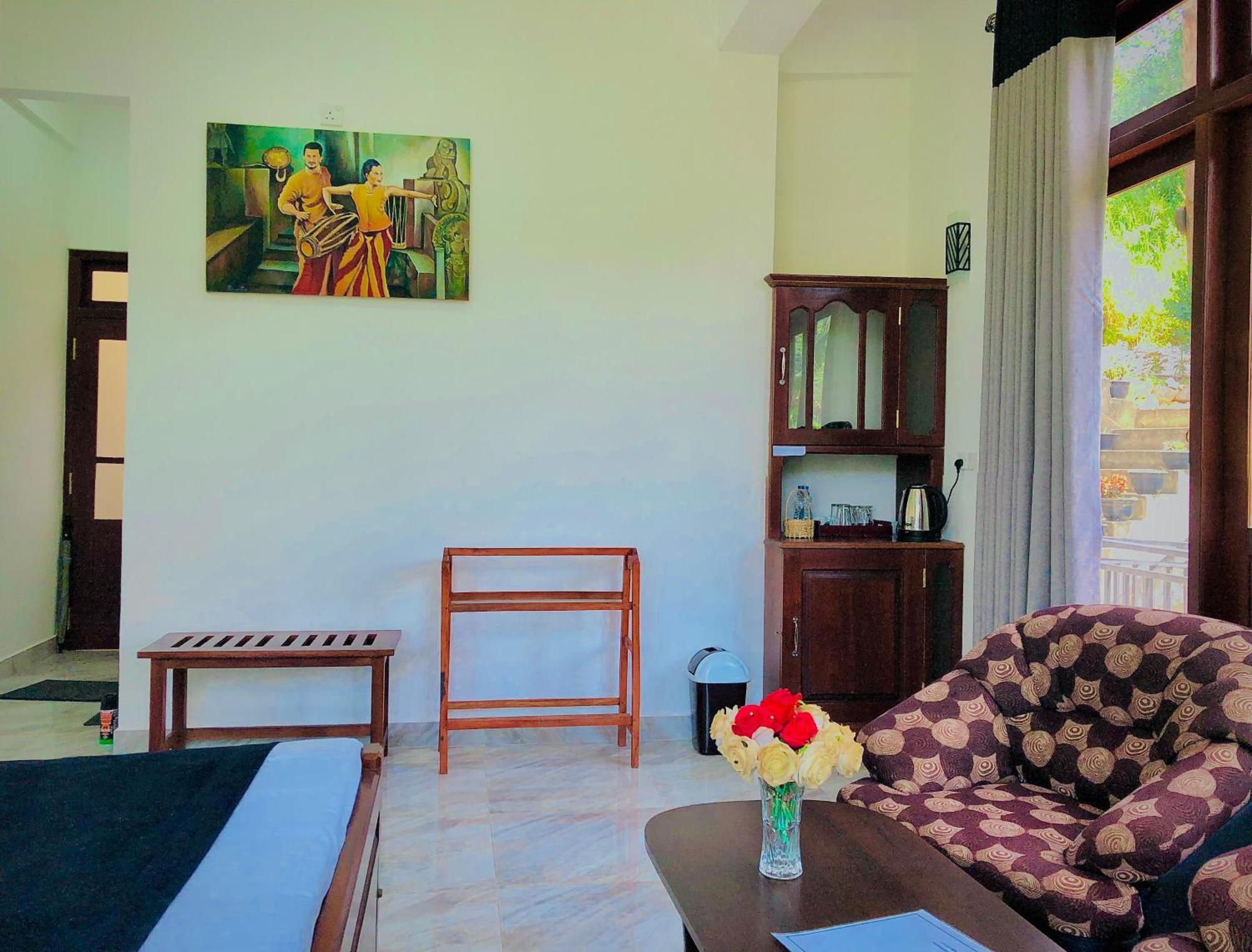 Relax Inn เอลลา ภายนอก รูปภาพ