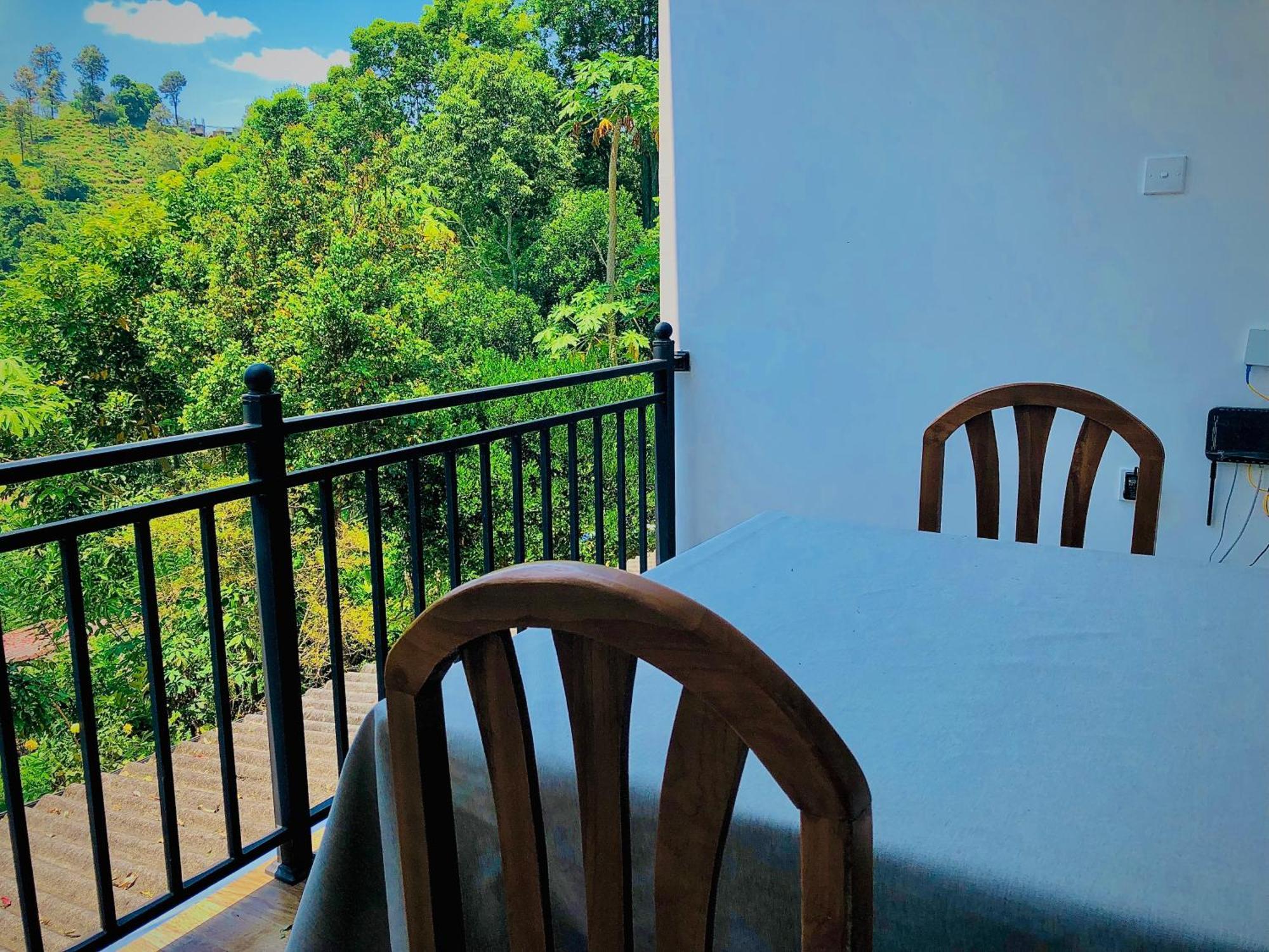 Relax Inn เอลลา ภายนอก รูปภาพ